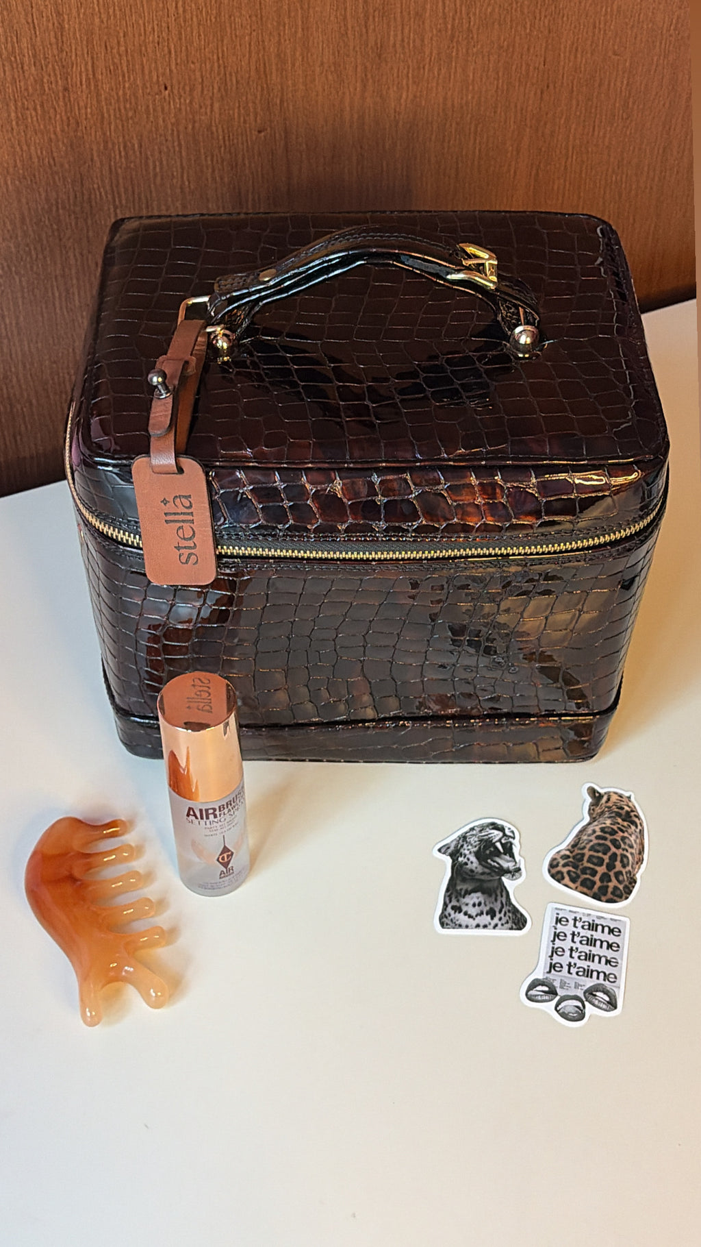 HoneyBee Vanity Case